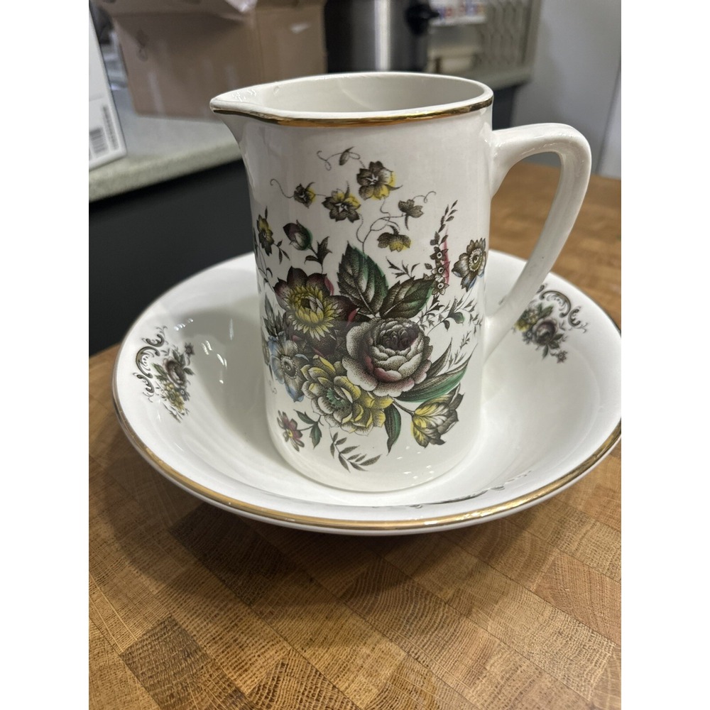 Weatherby Hanley Royal Falcon Ware Washstand Set Of Pitcher And Bowl